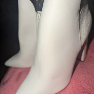 Elegant White Women's Boots